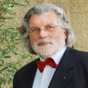 Politicianul francez Jean Poncet